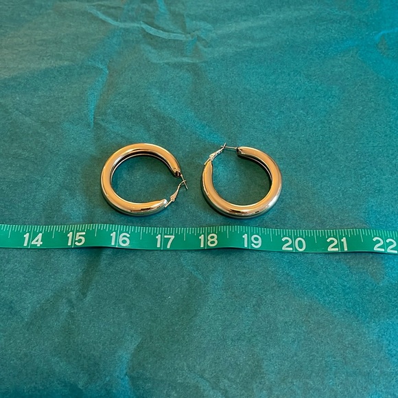 Gold Earring Set of 6 mixed material set. Receive all six pair in purchase. - Picture 2 of 7